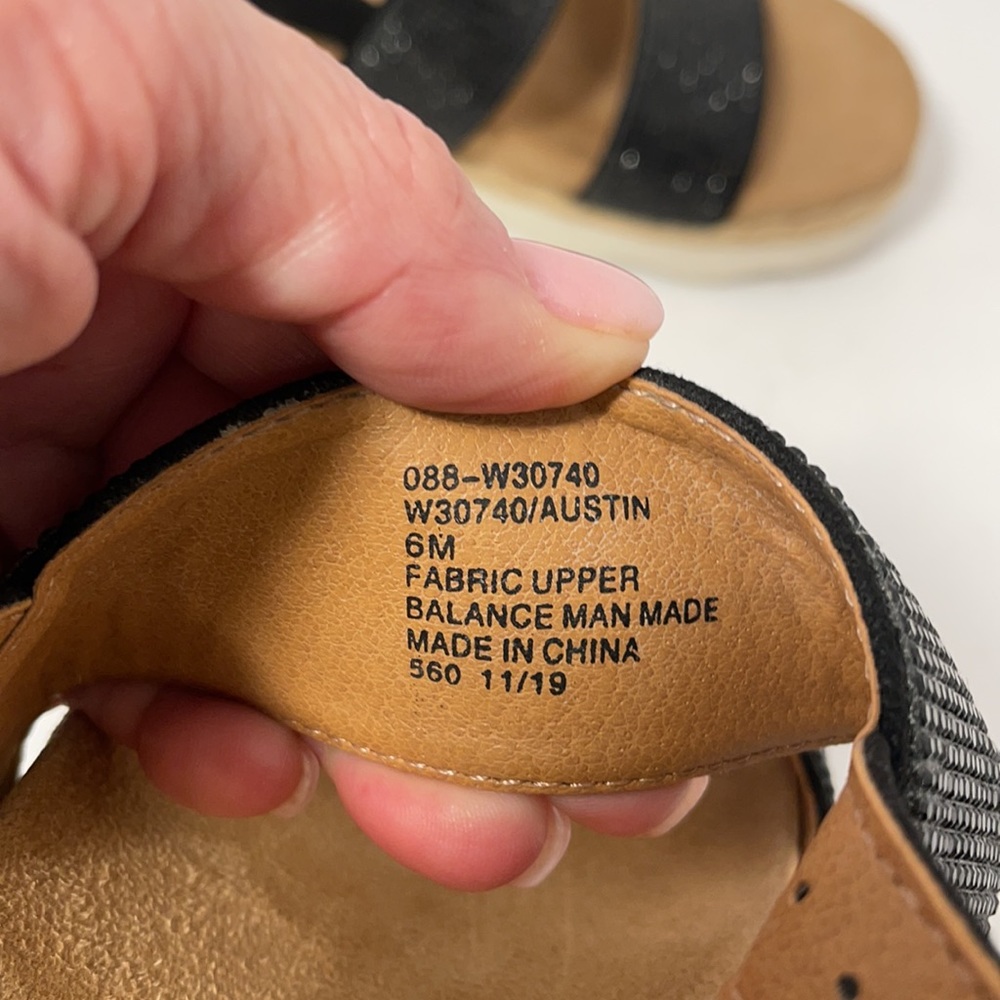 White Mountain FootBeds Austin Sandal - Picture 4 of 7